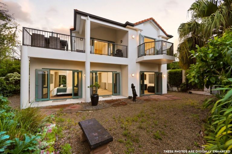 Photo of property in 2 Minchin Crescent, St Andrews, Hamilton, 3200