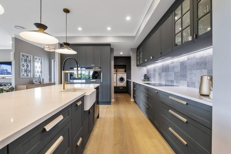 Photo of property in 342 Manutahi Road, Lepperton, New Plymouth, 4372