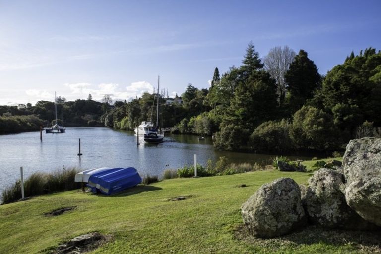 Photo of property in 24 James Kemp Place, Kerikeri, 0230