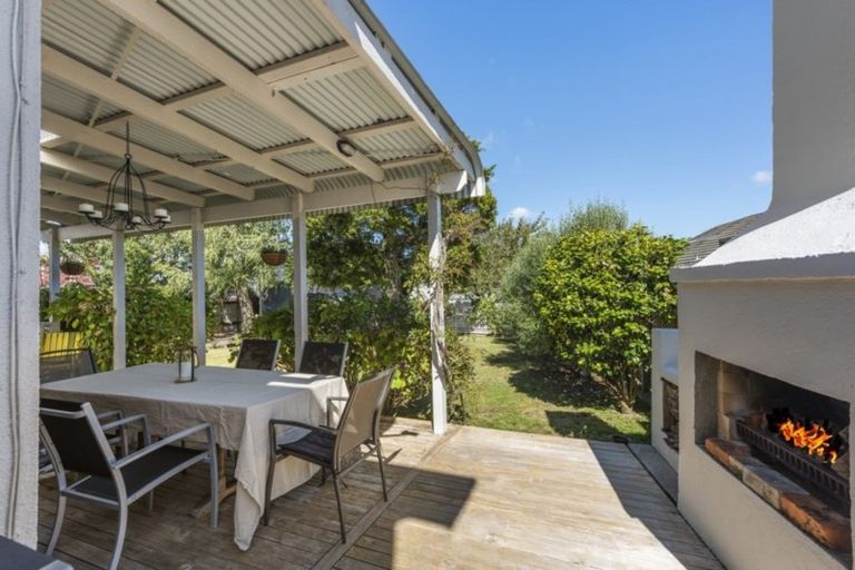 Photo of property in 6 Tawai Street, Trentham, Upper Hutt, 5018