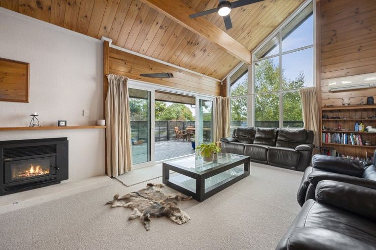 Photo of property in 125 Kenrigg Road West, Kinloch, Taupo, 3377