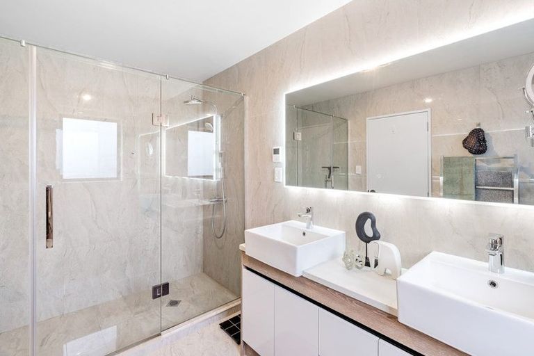 Photo of property in 25 Lime Hill Rise, Flat Bush, Auckland, 2019