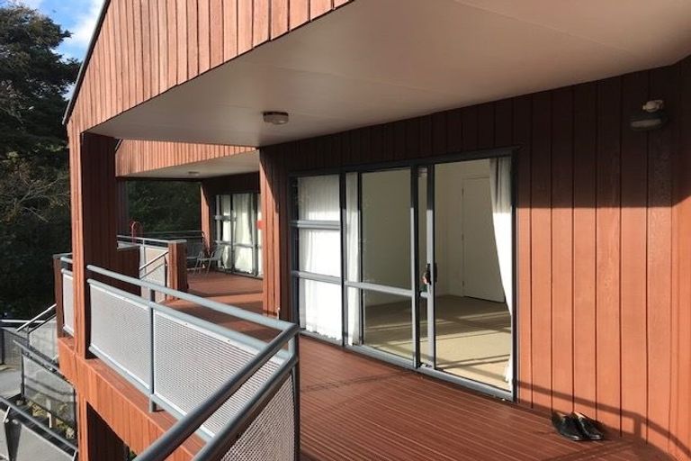 Photo of property in 14 The Avenue, Albany, Auckland, 0632