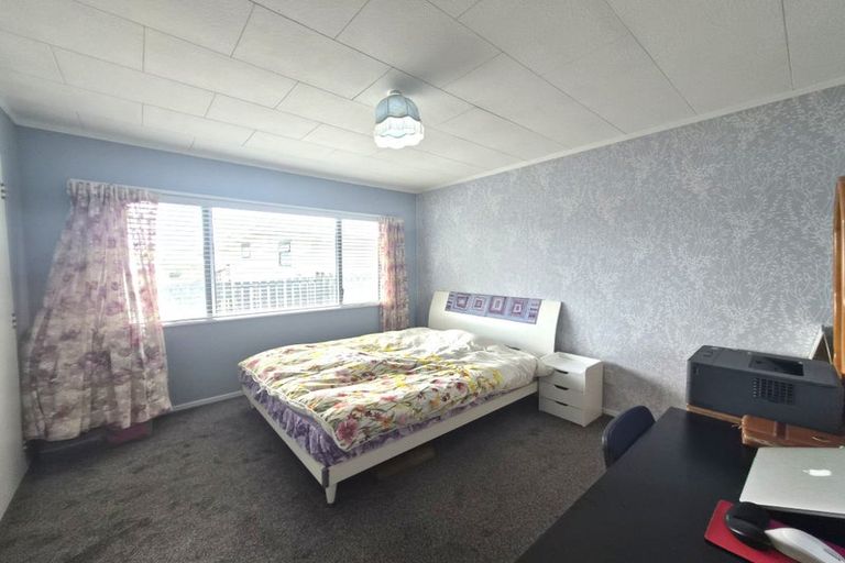 Photo of property in 24 Garland Drive, St Andrews, Hamilton, 3200