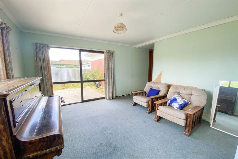 Photo of property in 17 Balmoral Street, Oamaru North, Oamaru, 9400