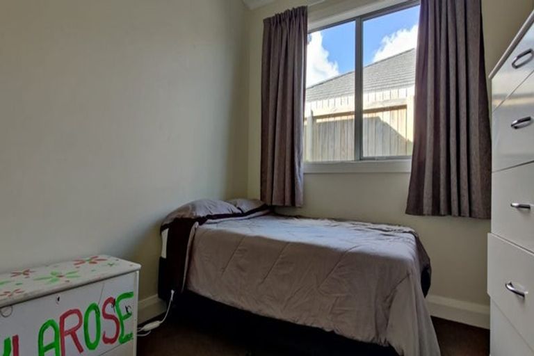 Photo of property in 17 Kuawa Drive, Kumeu, 0810