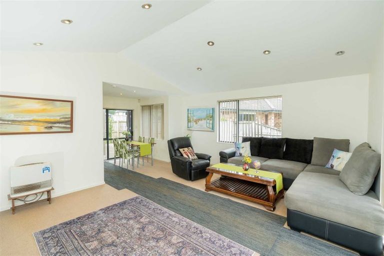 Photo of property in 53 Twickenham Place, Nawton, Hamilton, 3200