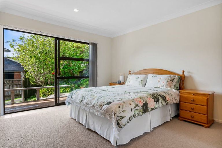 Photo of property in 2/24 Penzance Road, Mairangi Bay, Auckland, 0630