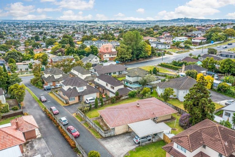 Photo of property in 5 Birchlea Rise, Goodwood Heights, Auckland, 2105