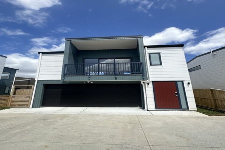 Photo of property in 3 Fredrick Hanson Road, Papakura, 2110