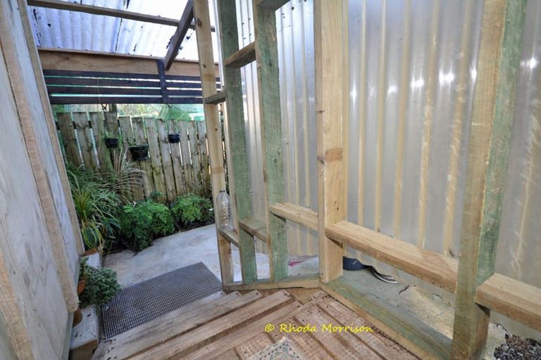 Photo of property in 11 Moana Road, Tinopai, Matakohe, 0593