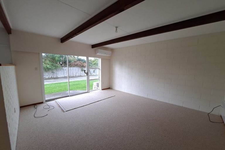Photo of property in 43 Lismore Street, Strandon, New Plymouth, 4312