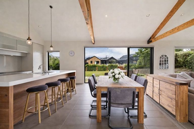 Photo of property in 5 Glengarry Court, Jacks Point, Queenstown, 9371