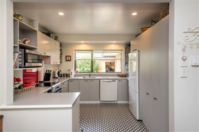 Photo of property in 2 Terrace Road, Leithfield, Amberley, 7481