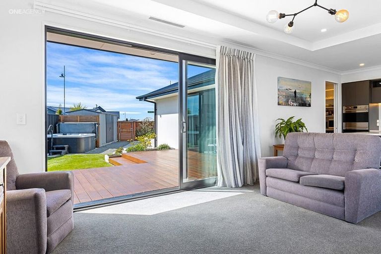 Photo of property in 85 Te Kohanga Drive, Pegasus, 7612
