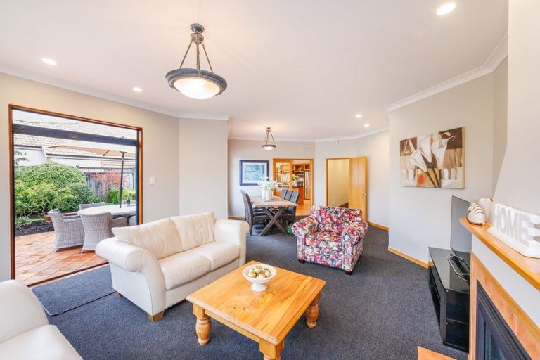 Photo of property in 3 Balmoral Drive, Terrace End, Palmerston North, 4410