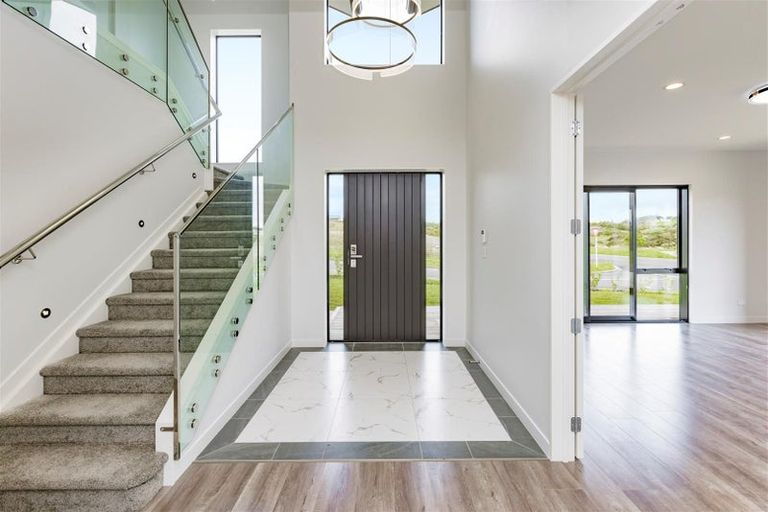 Photo of property in 1 Hutukawa Drive, Beachlands, Auckland, 2018