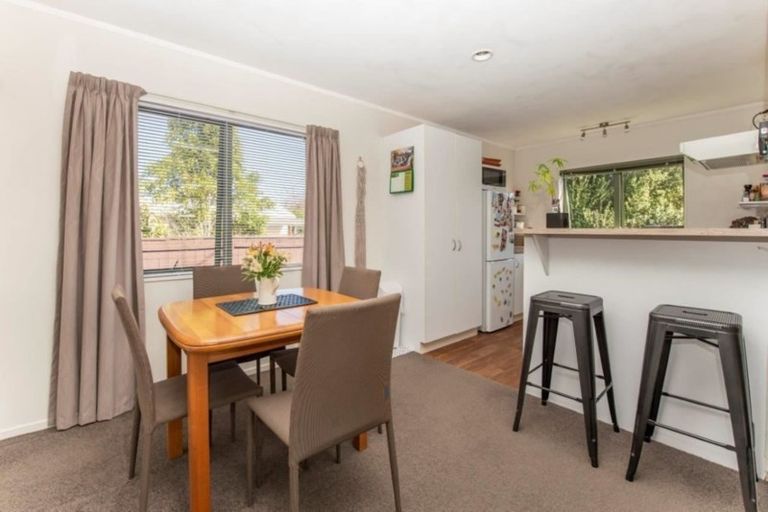 Photo of property in 121 Burns Street, Leamington, Cambridge, 3432