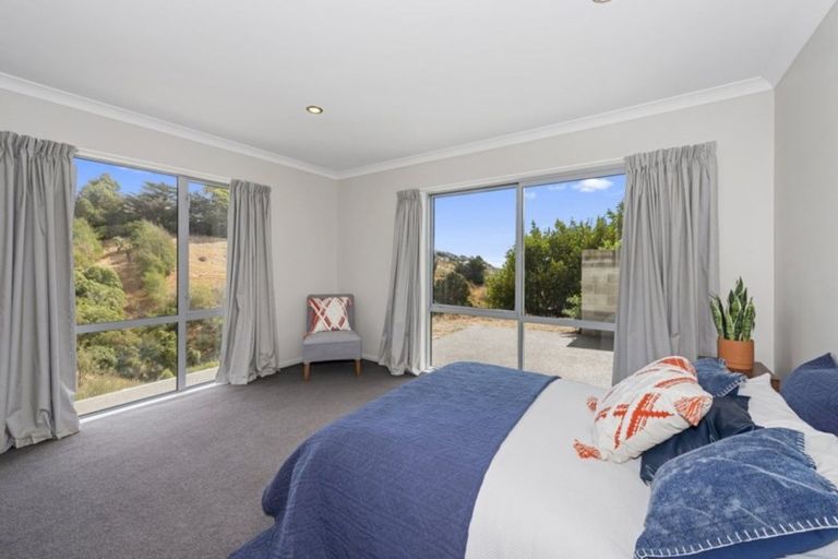 Photo of property in 17 Mandalay Lane, Redcliffs, Christchurch, 8081