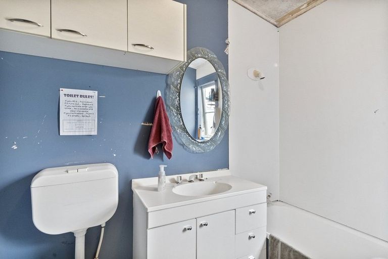 Photo of property in 1 Takahe Street, Frankton, Hamilton, 3204