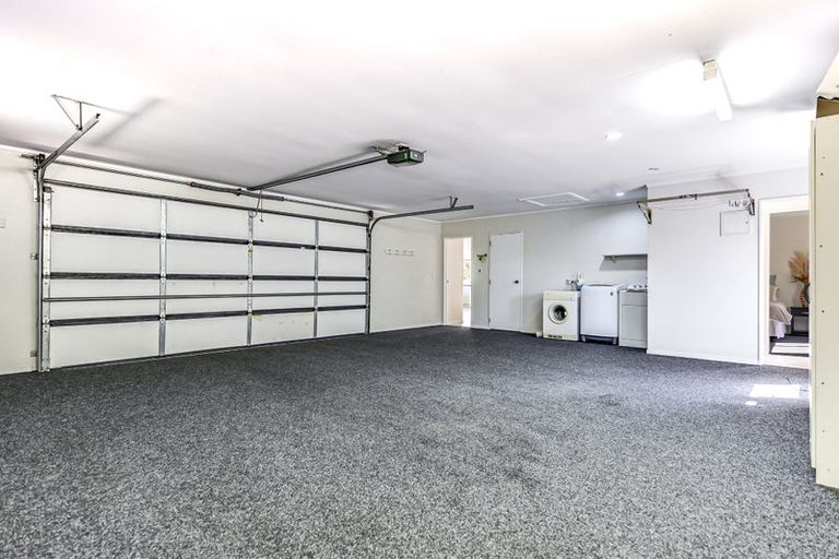 Photo of property in 4 Abergeldie Way, Cambridge, 3434