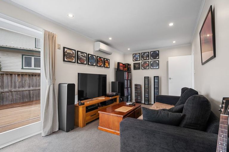 Photo of property in 92a Nelson Street, Howick, Auckland, 2014