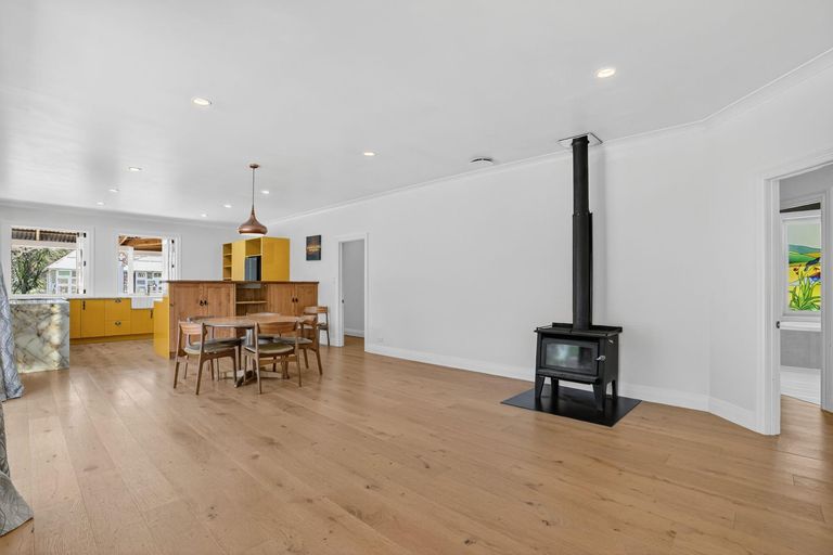 Photo of property in 2372 State Highway 1, Kaiwaka, Maungaturoto, 0587