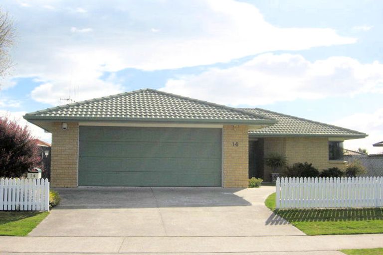 Photo of property in 14 Ocean Crest, Papamoa Beach, Papamoa, 3118