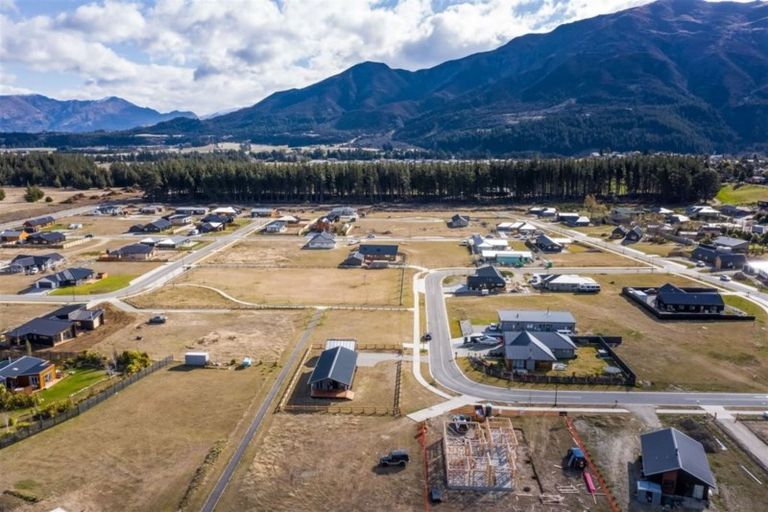 Photo of property in 14 Brewster Crescent, Lake Hawea, Wanaka, 9382