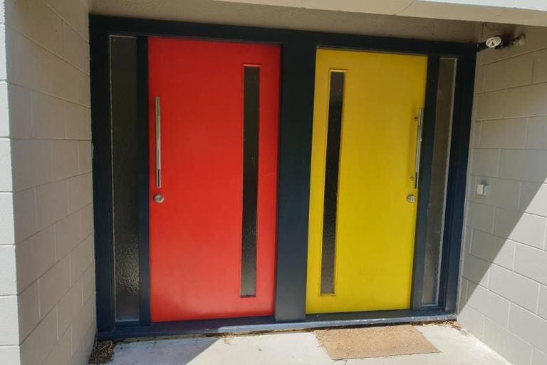 Photo of property in 1/56 Waipani Road, Te Atatu Peninsula, Auckland, 0610