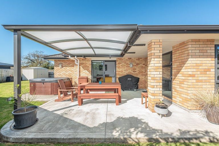 Photo of property in 24 Poynter Place, Gonville, Whanganui, 4501
