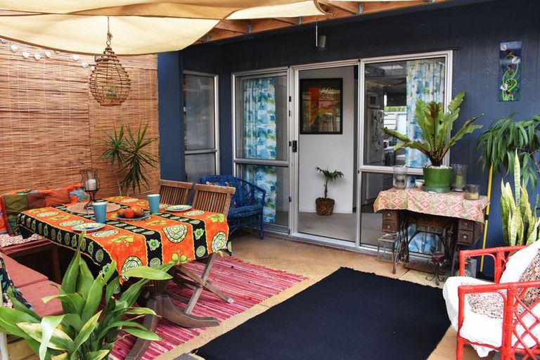 Photo of property in 6 Seaview Road, Paihia, 0200