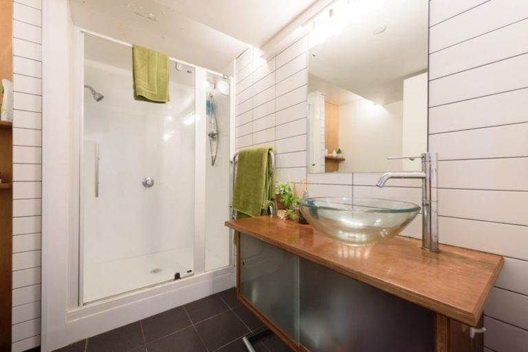 Photo of property in Stadium Garden Flats, 116/107 Thorndon Quay, Pipitea, Wellington, 6011