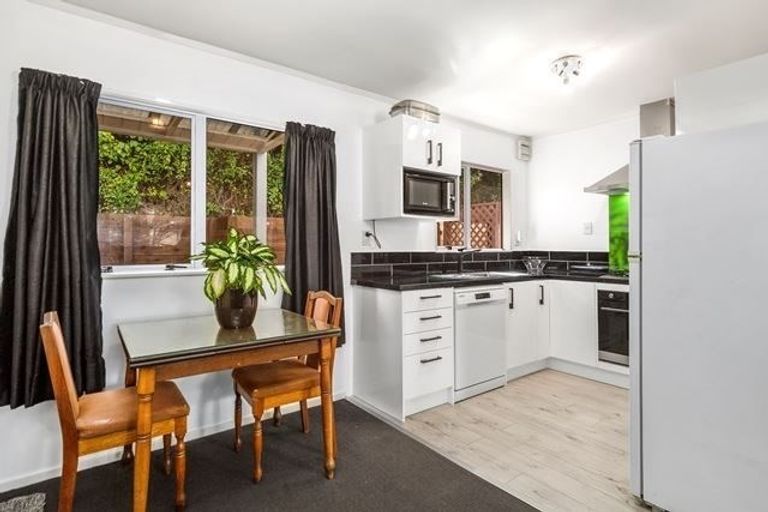 Photo of property in 92 Rangituhi Crescent, Takapuwahia, Porirua, 5022