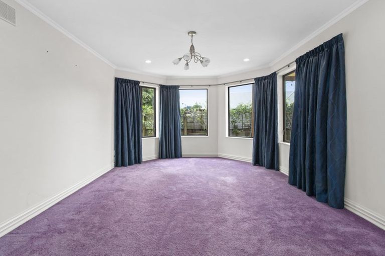 Photo of property in 35 Nielsen Gardens, Rototuna, Hamilton, 3210