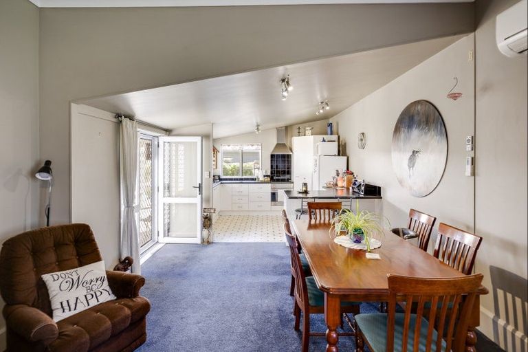 Photo of property in 707 Saint Aubyn Street West, Saint Leonards, Hastings, 4120