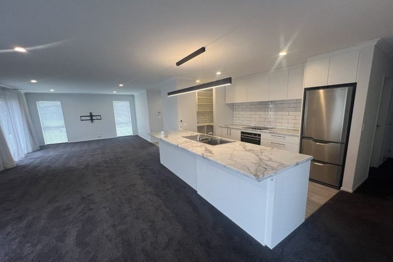Photo of property in 10 Calder Street, Marshland, Christchurch, 8083