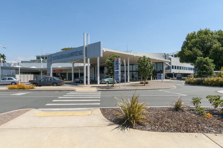 Photo of property in 4/742 Cameron Road, Tauranga South, Tauranga, 3112