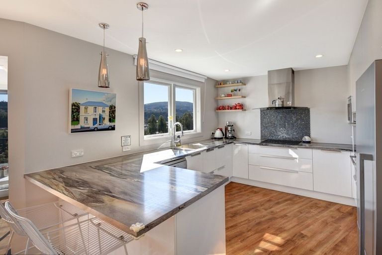 Photo of property in 230 Kenmure Road, Kenmure, Dunedin, 9011