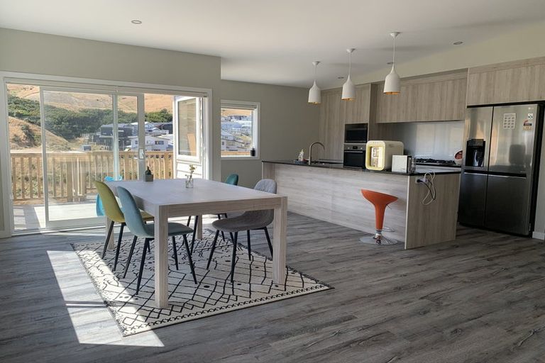 Photo of property in 60 Melksham Drive, Churton Park, Wellington, 6037