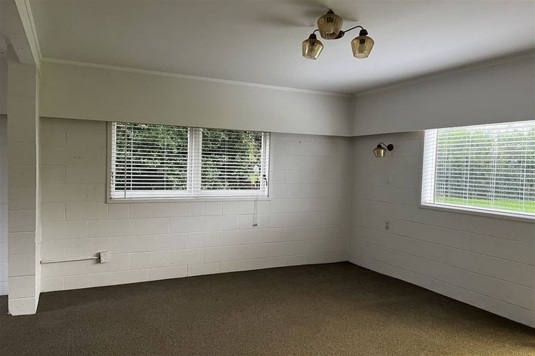 Photo of property in 9 La Perouse Street, Botany Downs, Auckland, 2010