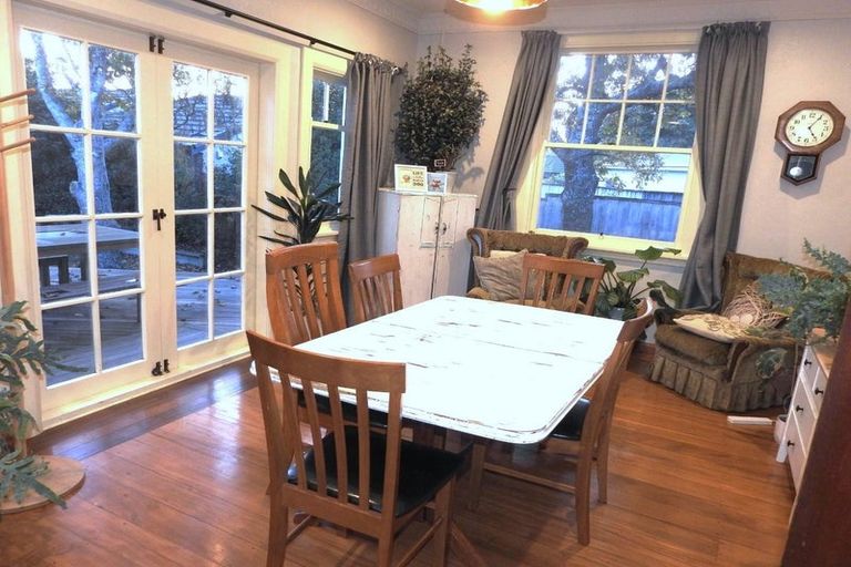 Photo of property in 76 Summerhill Drive, Fitzherbert, Palmerston North, 4410