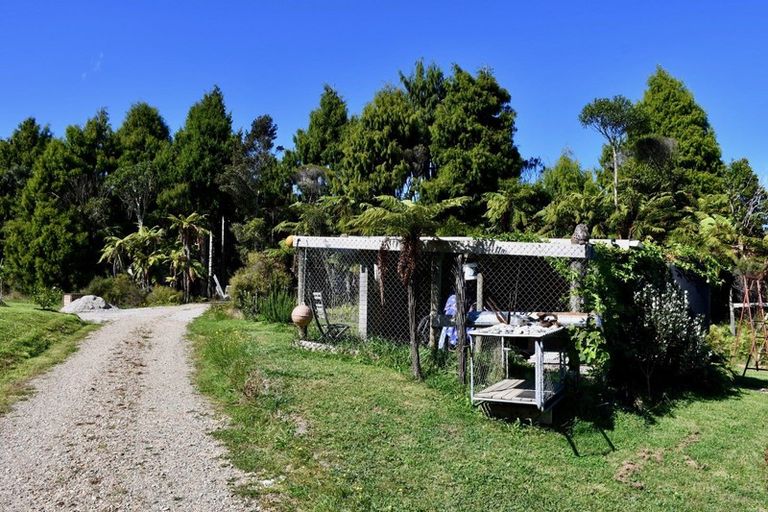 Photo of property in 4 Sunset Heights Road, Karamea, 7893