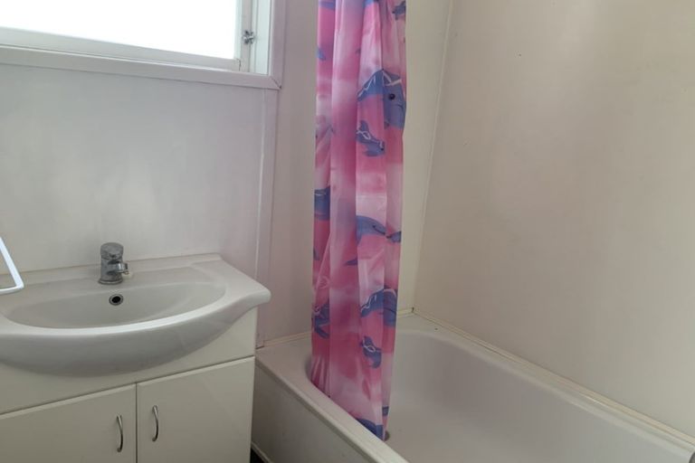 Photo of property in 28 Te Whakarau Street, Turangi, 3334