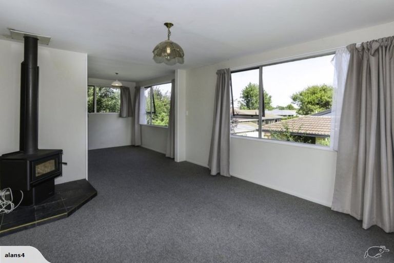 Photo of property in 2/33 Northfield Road, Casebrook, Christchurch, 8051