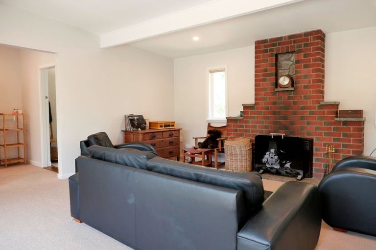 Photo of property in 74 Matai Road, Raumati South, Paraparaumu, 5032