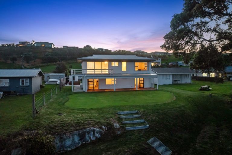 Photo of property in 281 Cove Road, Waipu, 0582