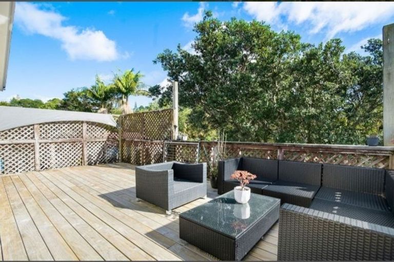 Photo of property in 106 Spinella Drive, Bayview, Auckland, 0629