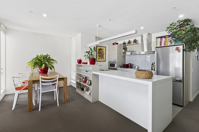 Photo of property in Republic Apartments, 6/10 Lorne Street, Te Aro, Wellington, 6011
