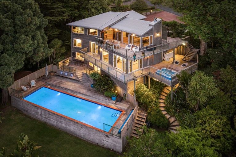 Photo of property in 8 Martin Road, Matakana, Warkworth, 0985